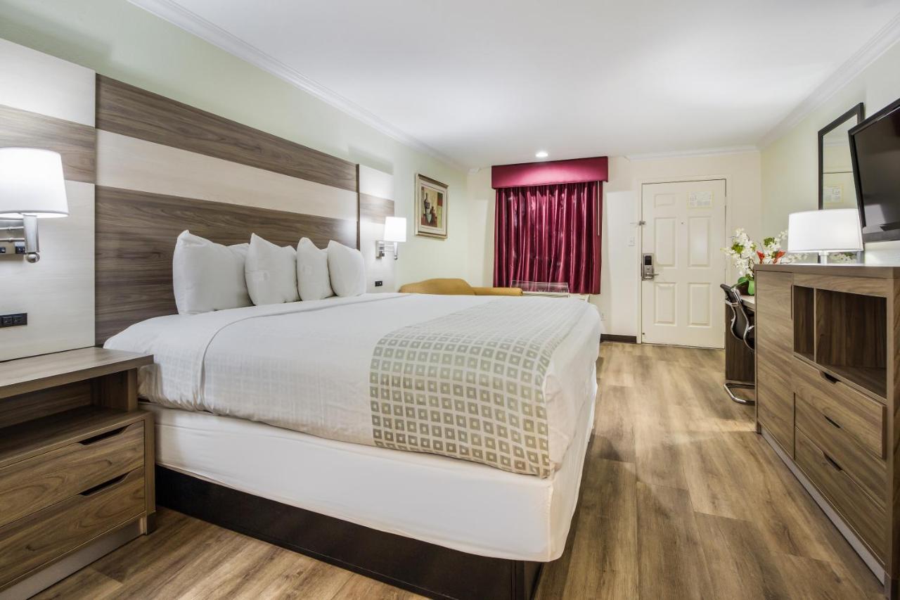 Americas Best Value Inn Columbus Buitenkant foto