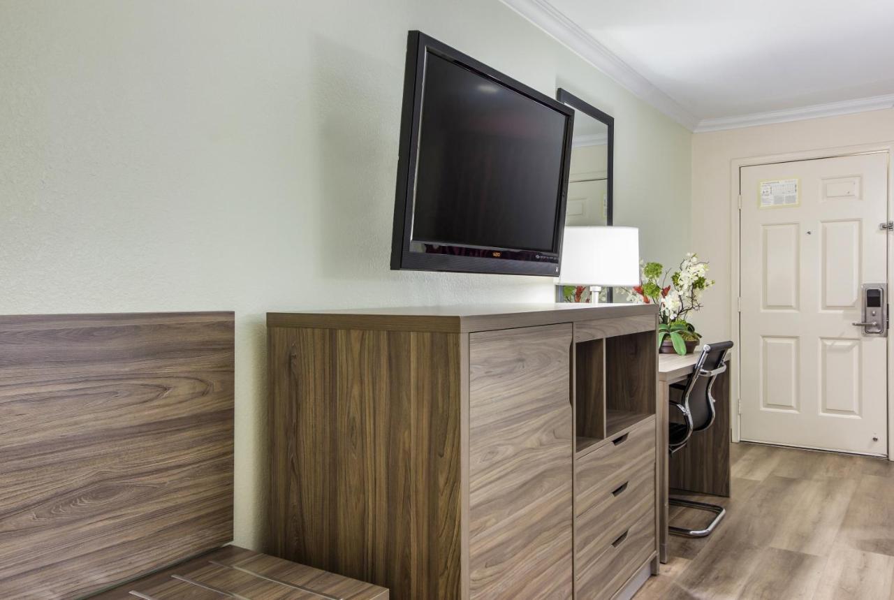 Americas Best Value Inn Columbus Buitenkant foto