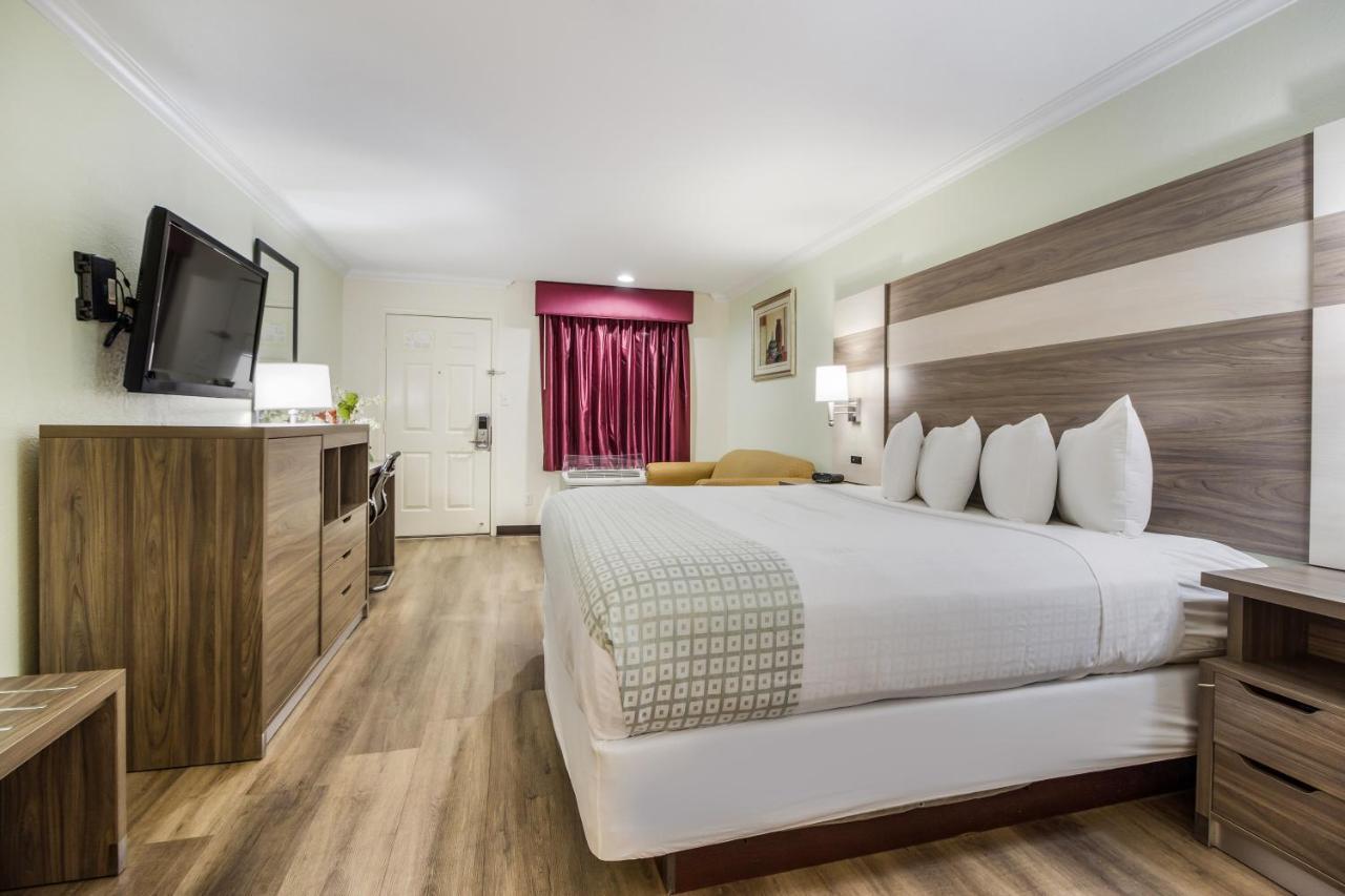 Americas Best Value Inn Columbus Buitenkant foto
