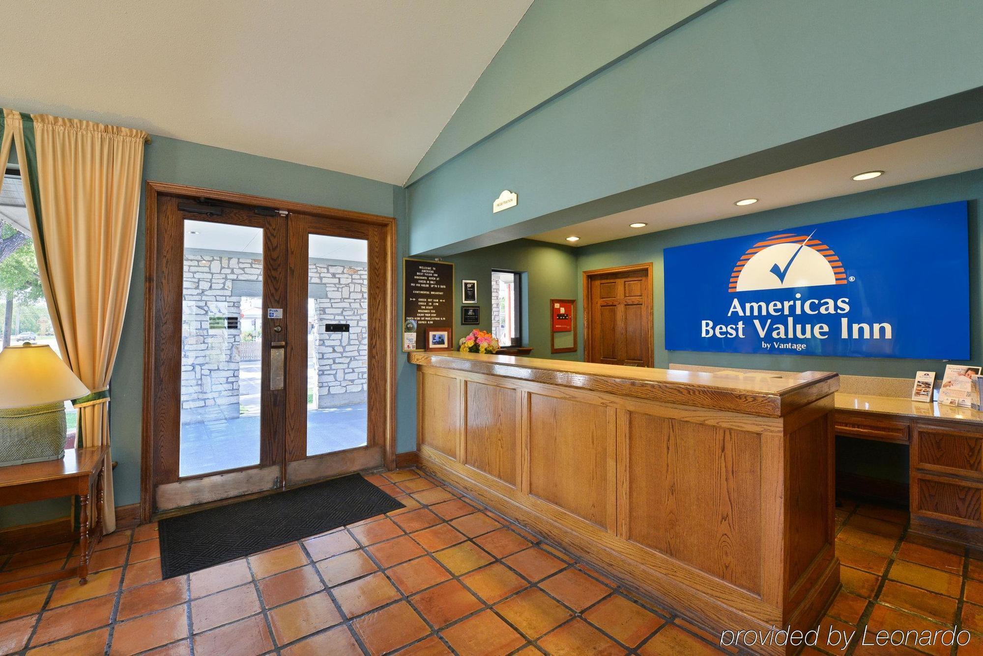 Americas Best Value Inn Columbus Buitenkant foto