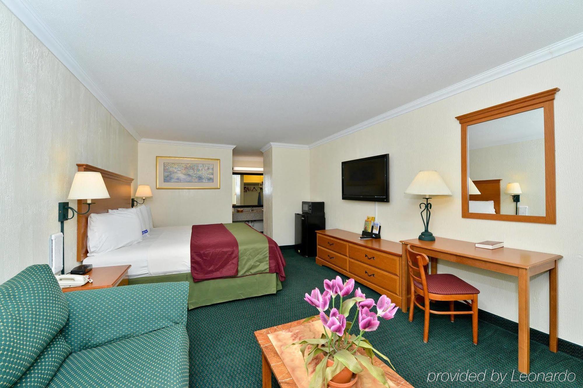 Americas Best Value Inn Columbus Buitenkant foto
